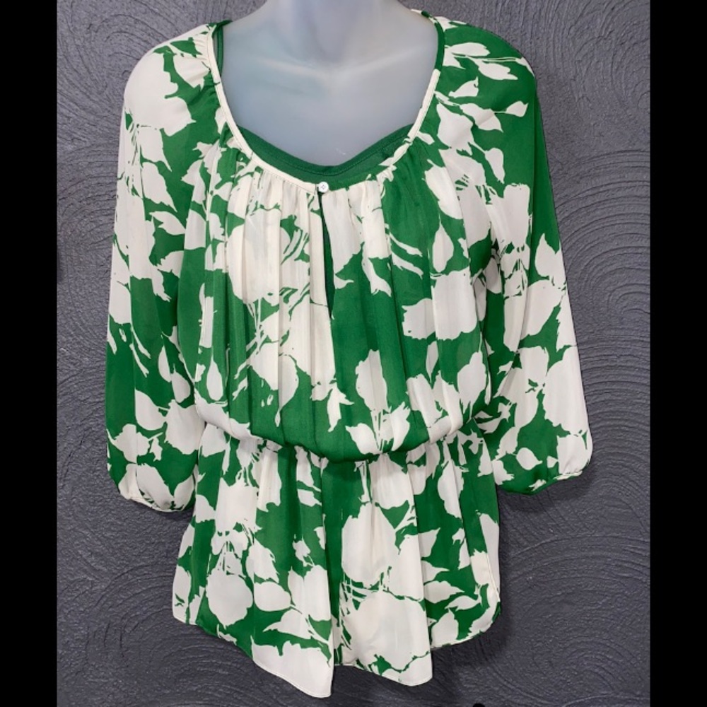 TALBOTS💚🤍PLEATED ELASTIC WAIST TIE TOP